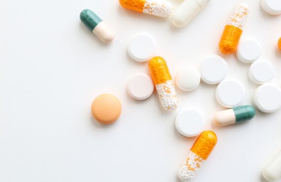 お薬の処方箋の配達についてのご相談を承ります | 左京区でお薬の事ならの宝ヶ池調剤薬局までご相談ください